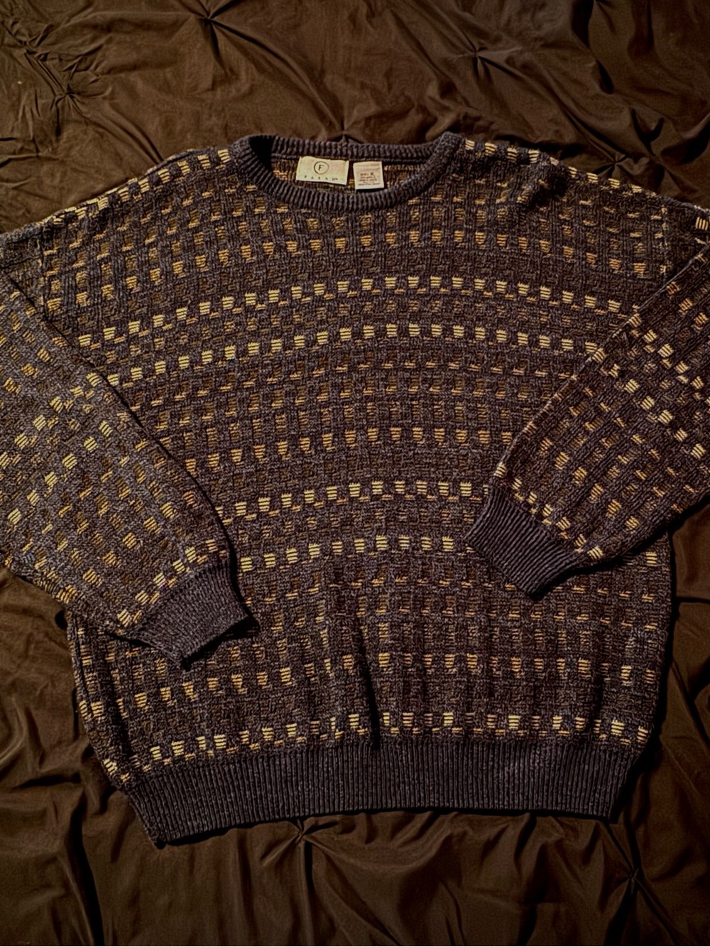 Farah Men's Crewneck Sweater 100% acrylic in Charcoal with Gold Accents